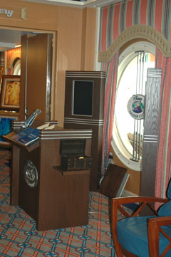 dvc-desk