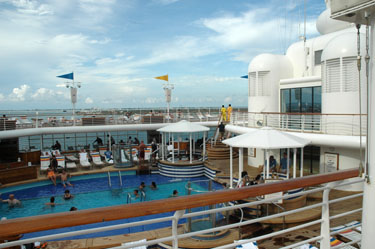 quiet-cove-pool