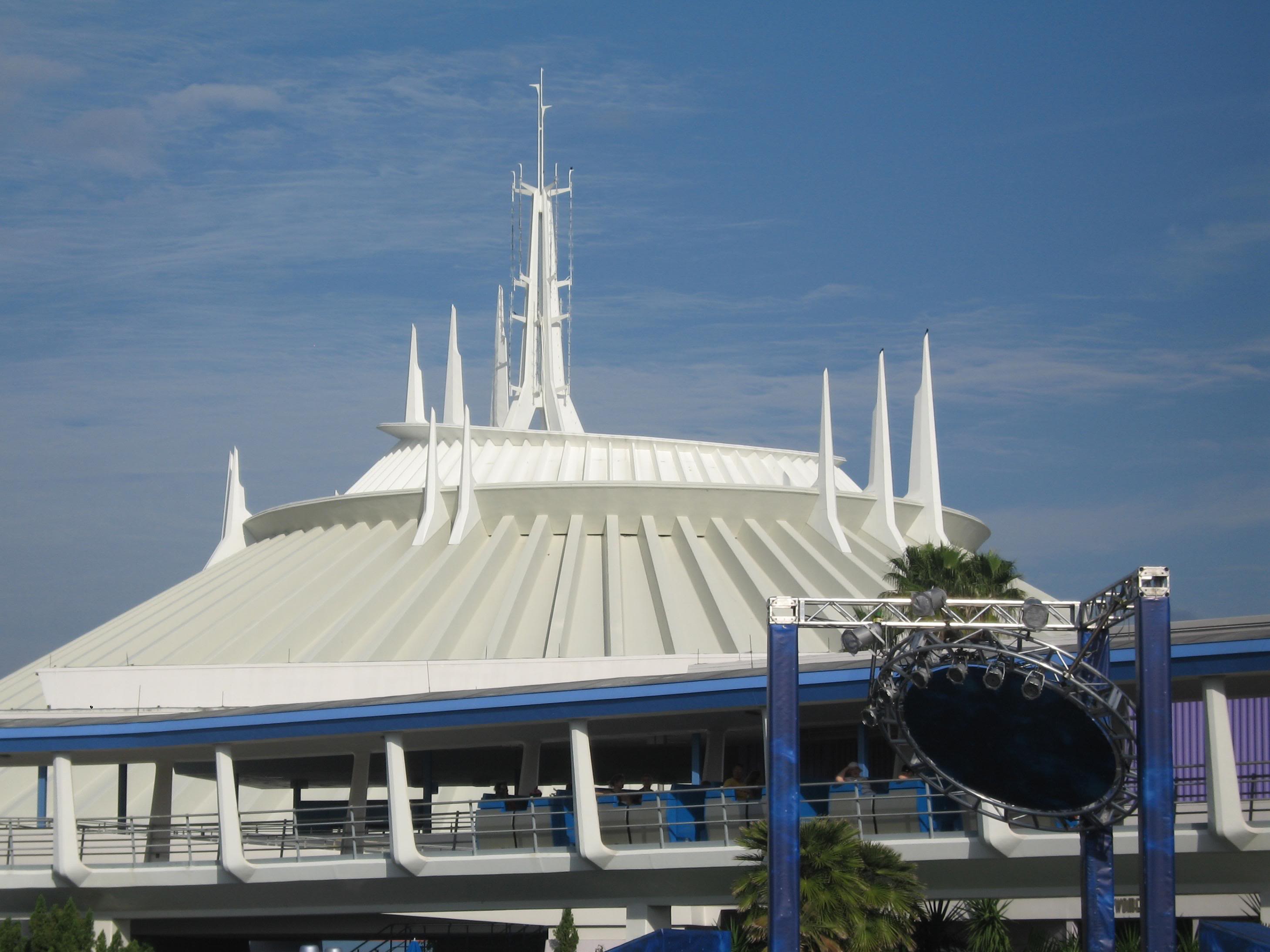 space-mountain-picture-001